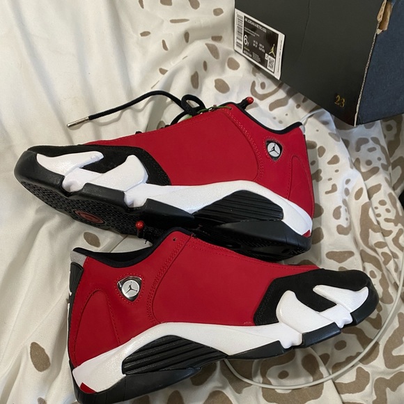Retro 14s - Picture 3 of 4